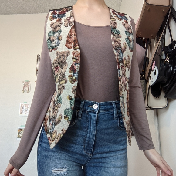 Tabi Teddy Bear Vest - Picture 2 of 6